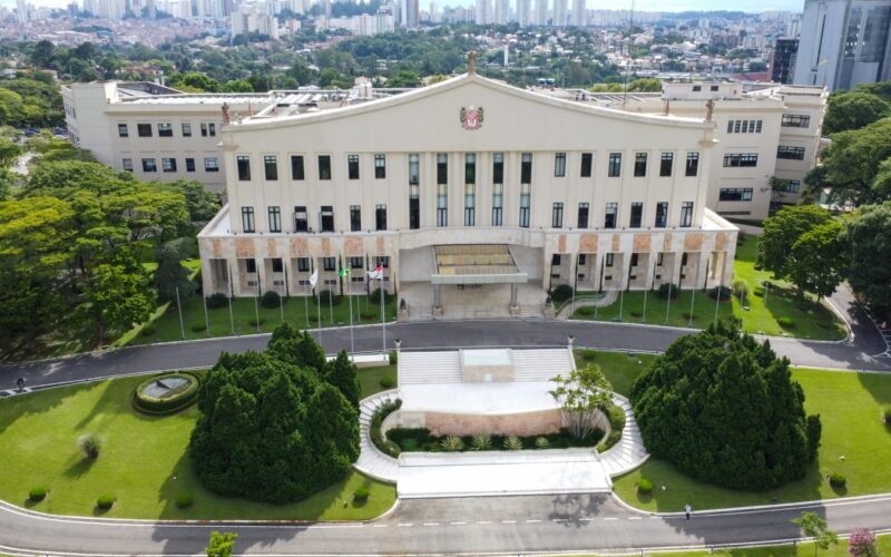 Estado de São Paulo aprova nova legislação que revisa abono adicional para servidores públicos