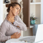 Frio agrava sintomas da fibromialgia; confira dicas de cuidados essenciais