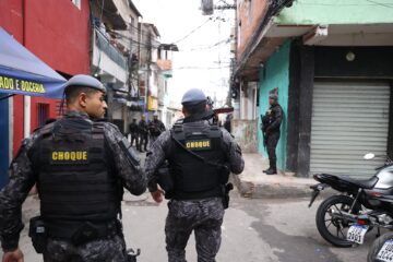 Lombadas clandestinas em Paraisópolis são eliminadas pela PM de SP