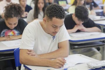 Sistema estadual introduz duas novas avaliações no Ensino Médio