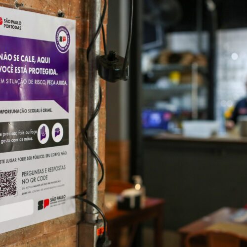 São Paulo capacita mais de 117 mil trabalhadores de bares e restaurantes para apoiar mulheres em situações de violência