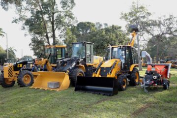 Máquinas são entregues pelo governo de SP para fortalecer o suporte a agricultores de Ribeirão Preto